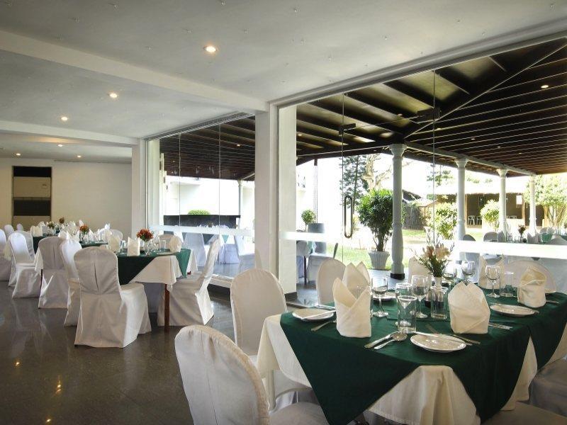 Berjaya Hotel Colombo Dehiwala-Mount Lavinia Zewnętrze zdjęcie